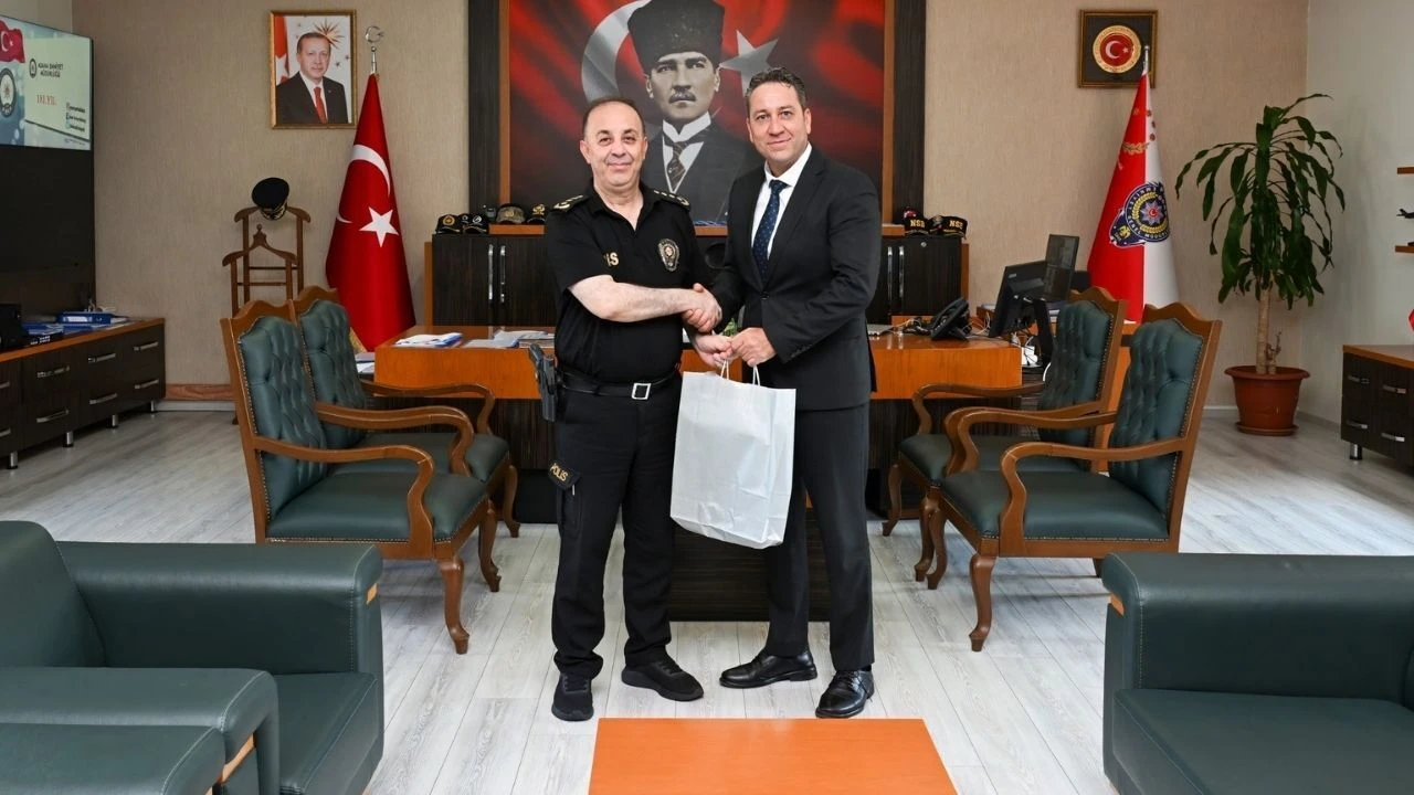 Emniyet Müdürü Arıkan, Cem Ezgi’yi makamında kabul etti