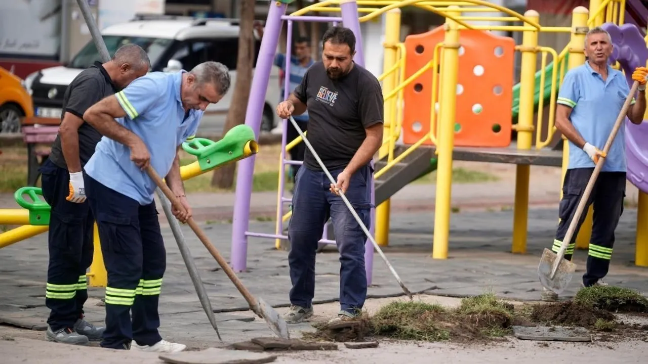 Seyhan’da parklara bakım ve yenileme dokunuşu