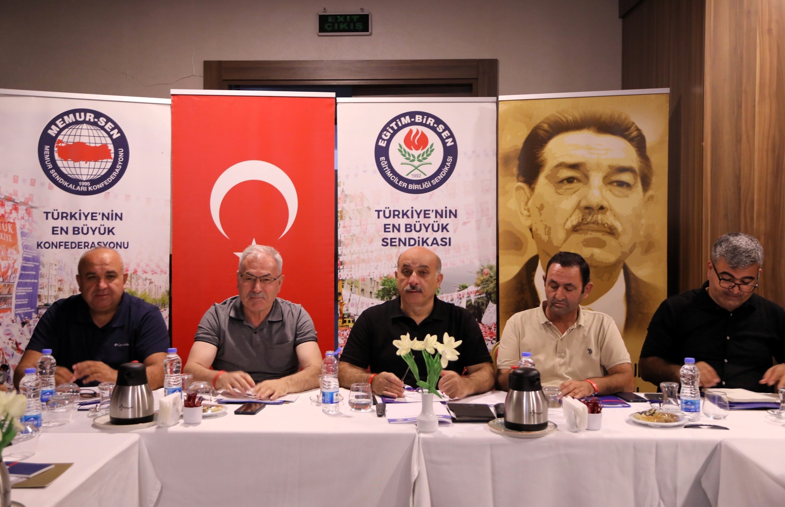 Eğitim-Bir-Sen Adana Şube Başkanı Mustafa Sarıgeçili: “Hak arayışımızı sahada ve masada sürdüreceğiz”