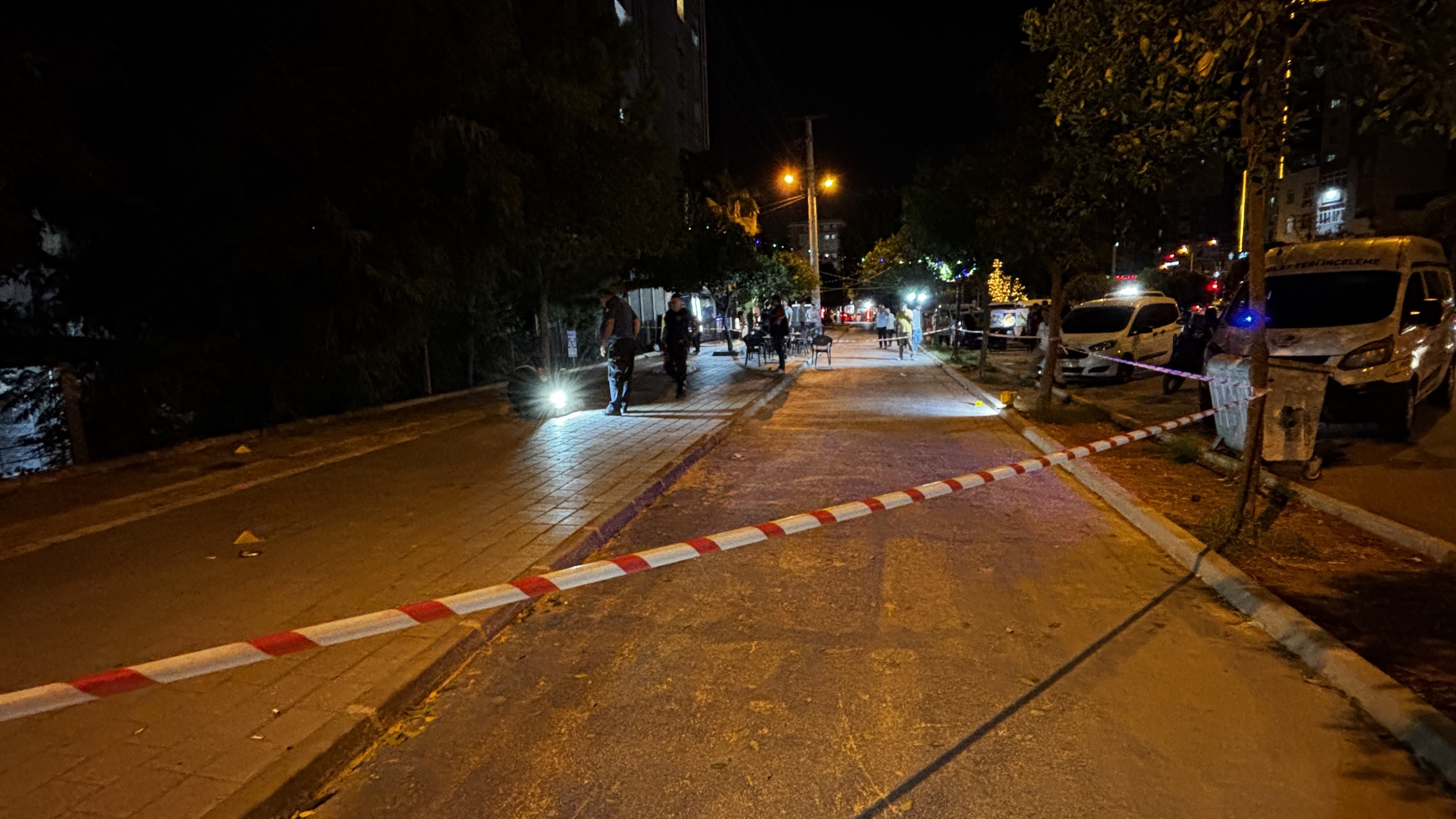 Yüreğir’de sokak ortasında silahlı saldırı