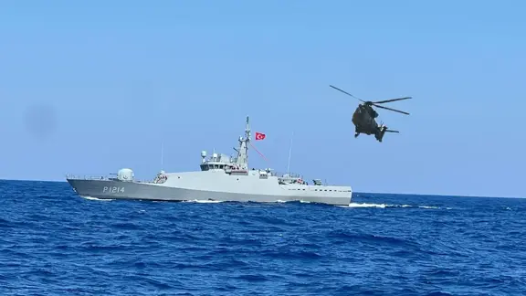 Girne’de feribot faciasında ikinci gün: Kayıp 18 kişi aranıyor