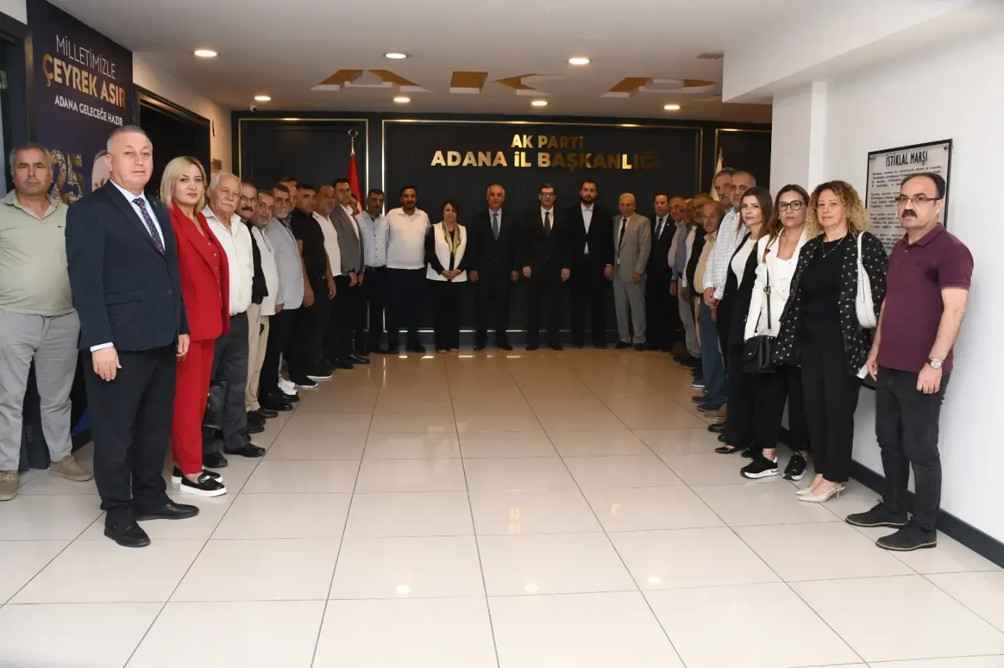 Adana esnafından Mustafa Özkan’a tebrik ziyareti