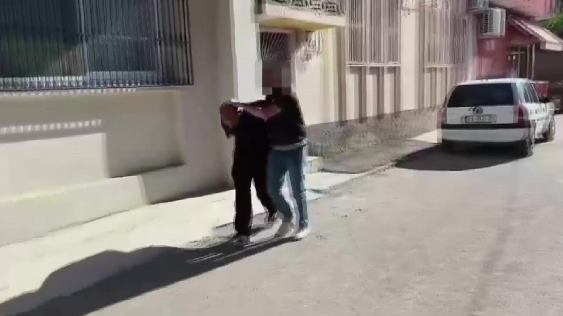 Adana’da uyuşturucu suçlarından aranan 39 firari hükümlü yakalandı