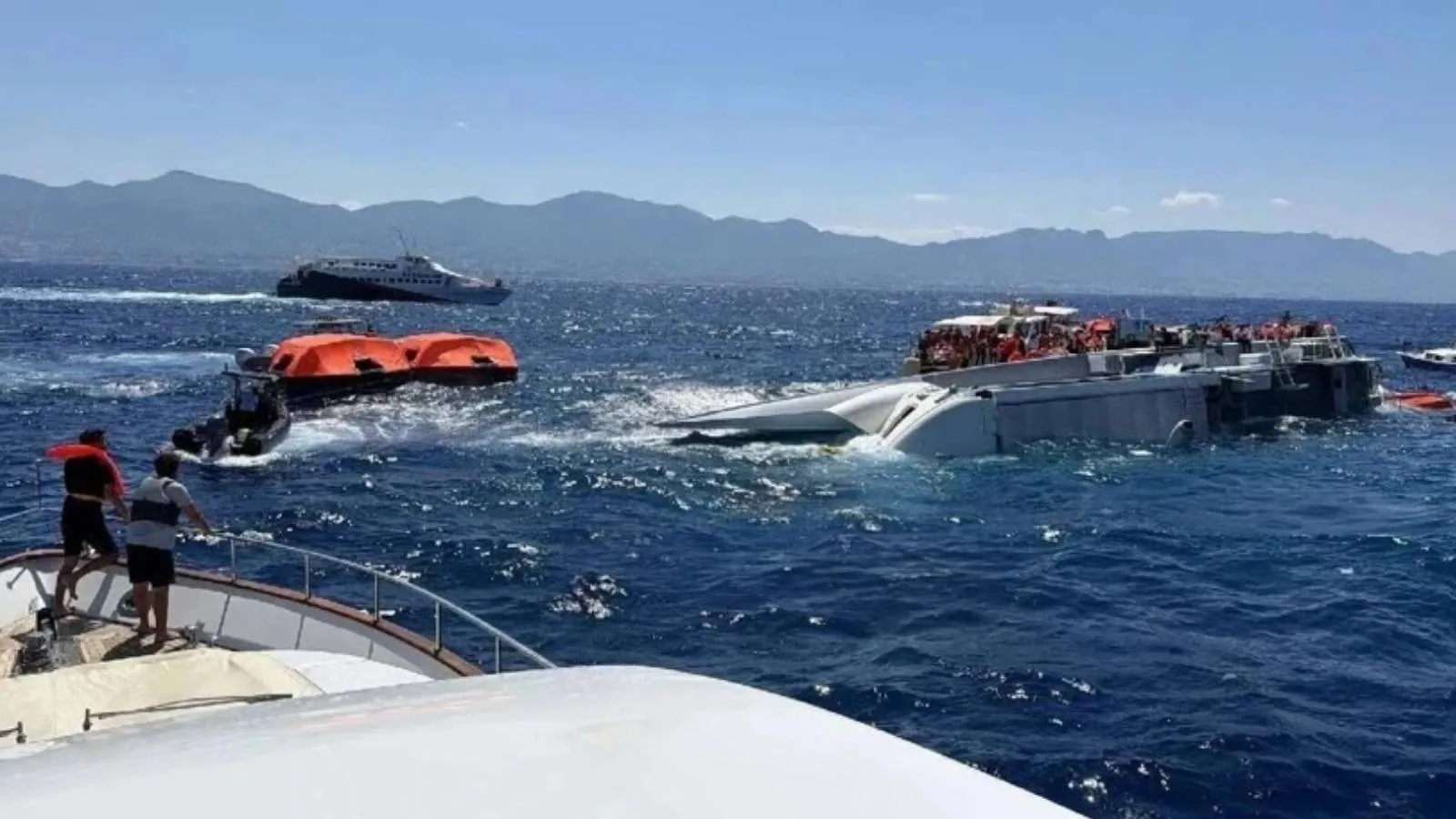 Girne açıklarında batan gemiden kurtulan 3 kişi Adana’ya döndü: “Anne biz ölüyoruz, hakkını helal et”