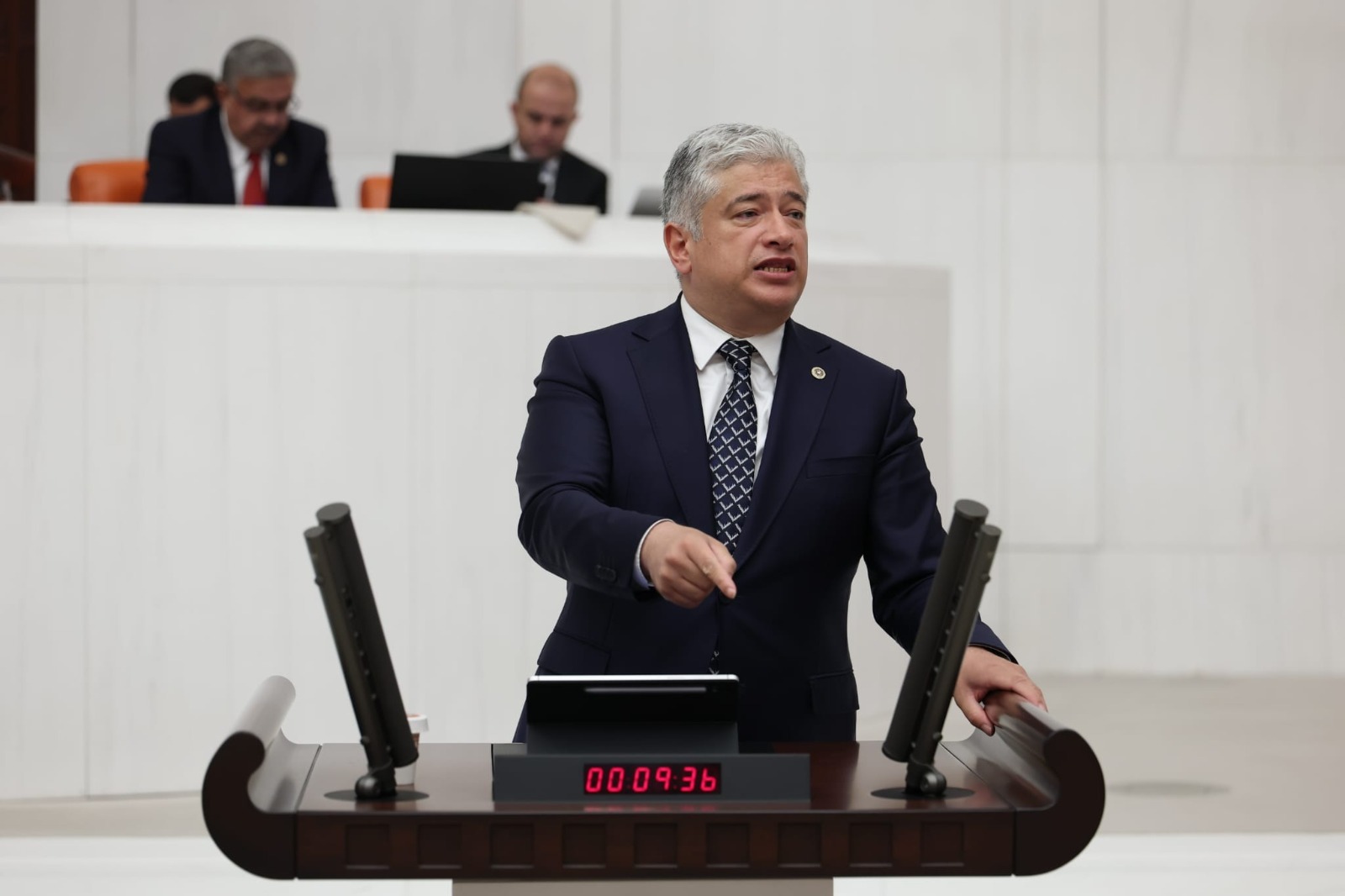 DEVA Partisi Adana Milletvekili Sadullah Kısacık: “Günü kurtarmak için gelecek satılamaz”