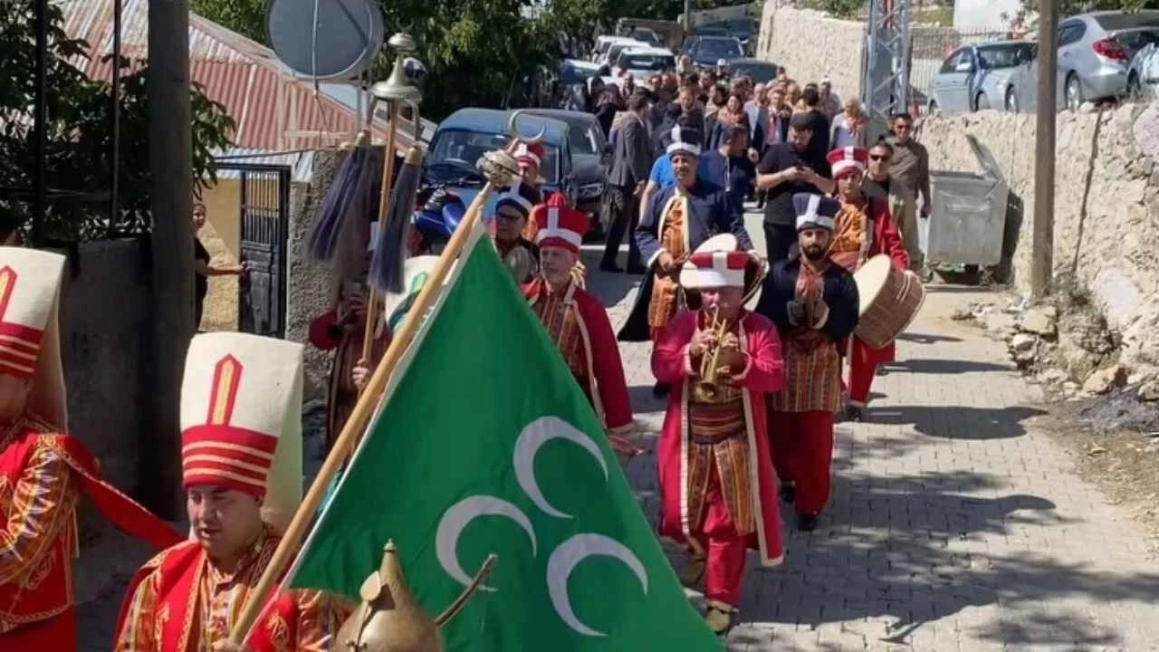 541. Kızıldağ Karakucak Güreşleri mehteranlı yürüyüşle başladı
