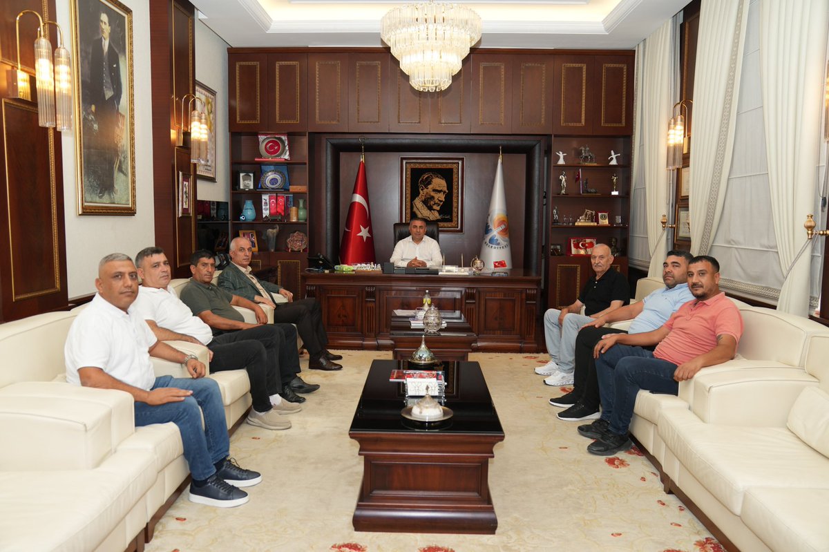 Adana’da halk otobüsü esnafının sorunları Büyükşehir’e taşındı