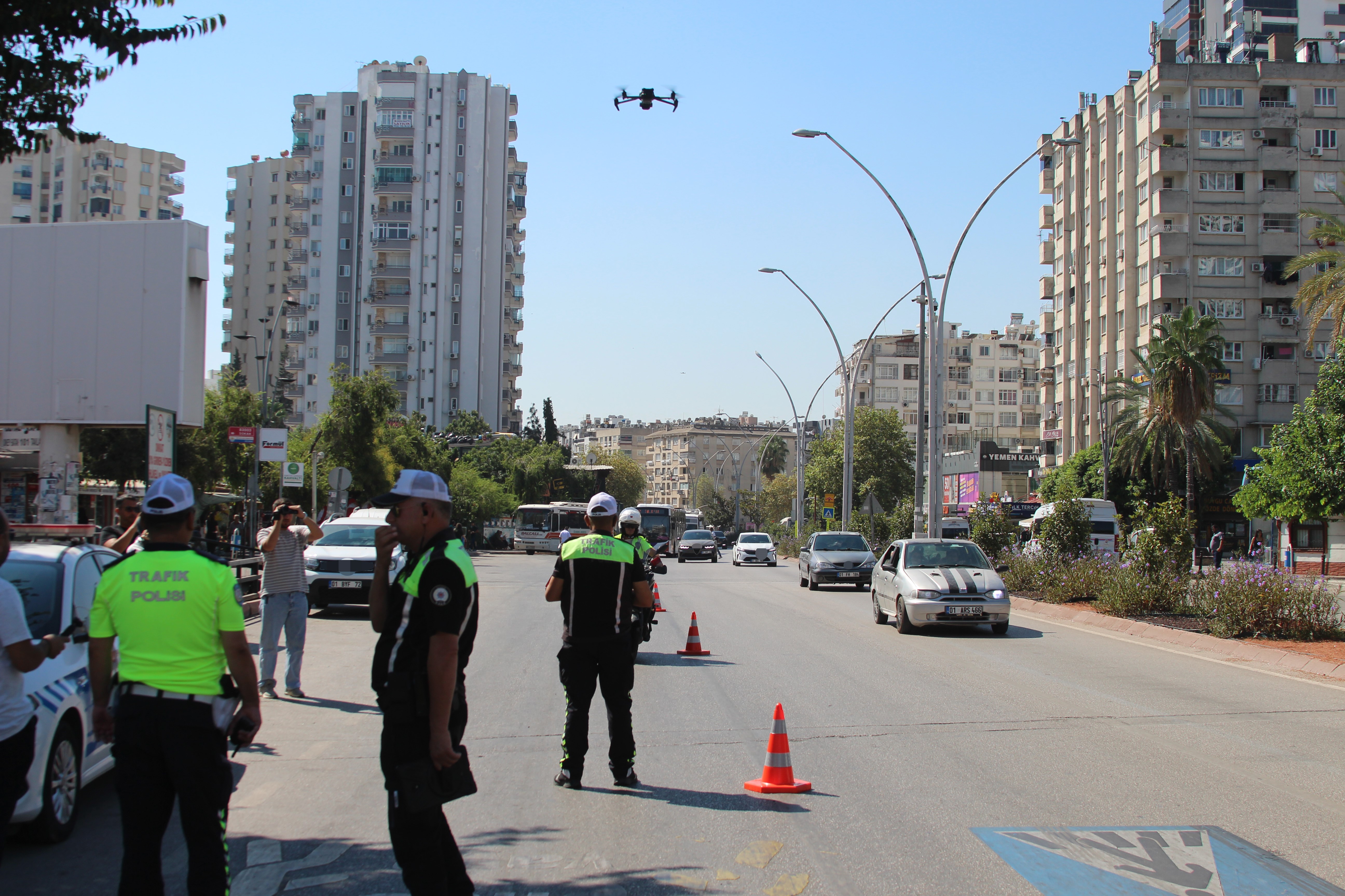 Adana’da trafik denetimi: 175 sürücüye 901 bin TL para cezası uygulandı