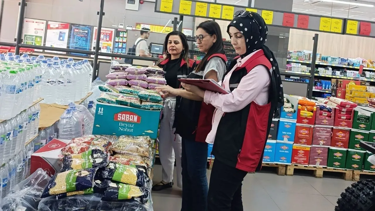Kozan’da tarım ürünlerinin fiyatları sahada takip ediliyor