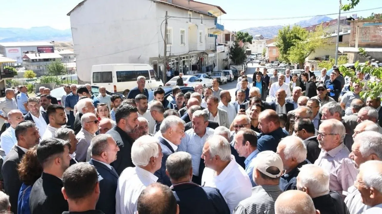 Zeydan Karalar Tufanbeyli’de vatandaşlarla buluştu
