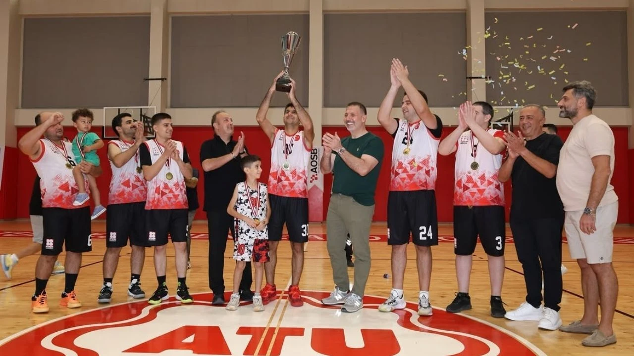 AOSB Basketbol Turnuvası’nda şampiyon ABCO oldu