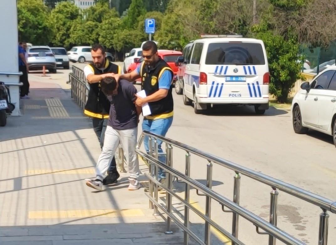 Sarıçam’da arkadaş kavgası ölümle bitti: 17 yaşındaki genç hayatını kaybetti