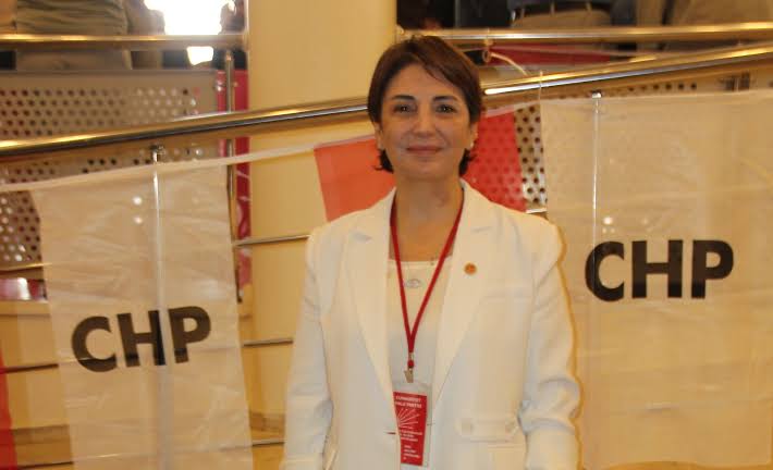 CHP Seyhan’da yeni yönetim belli oldu