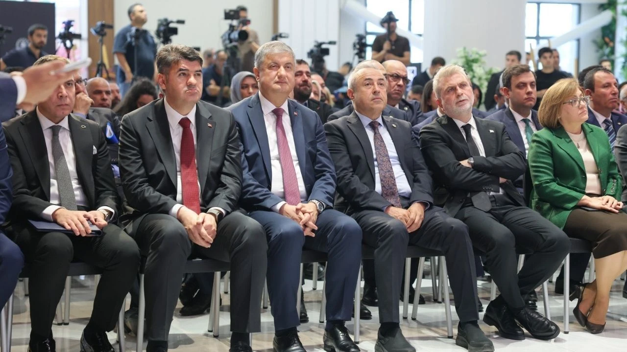 Vali Mustafa Yavuz, deprem bölgesindeki kültürel miras çalışmalarını değerlendirdi