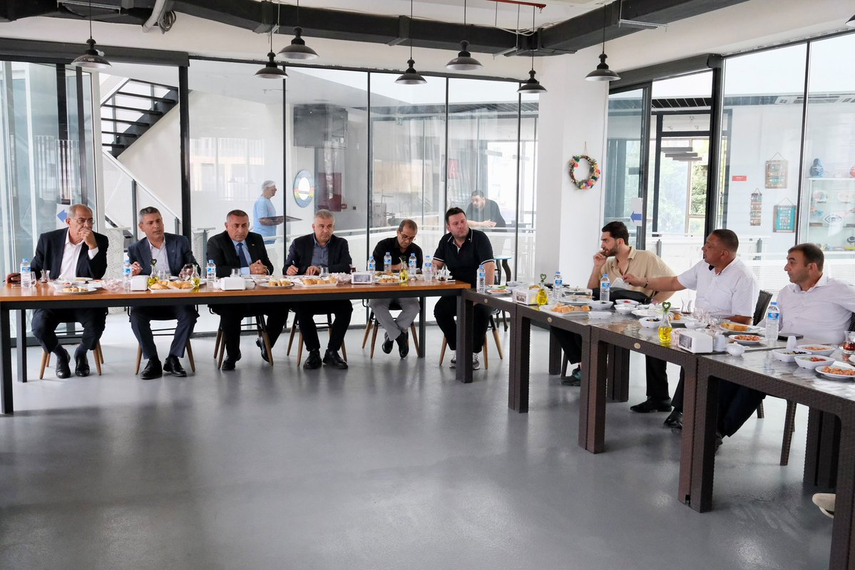 Güngör Geçer, Pozantı muhtarlarıyla bir araya geldi