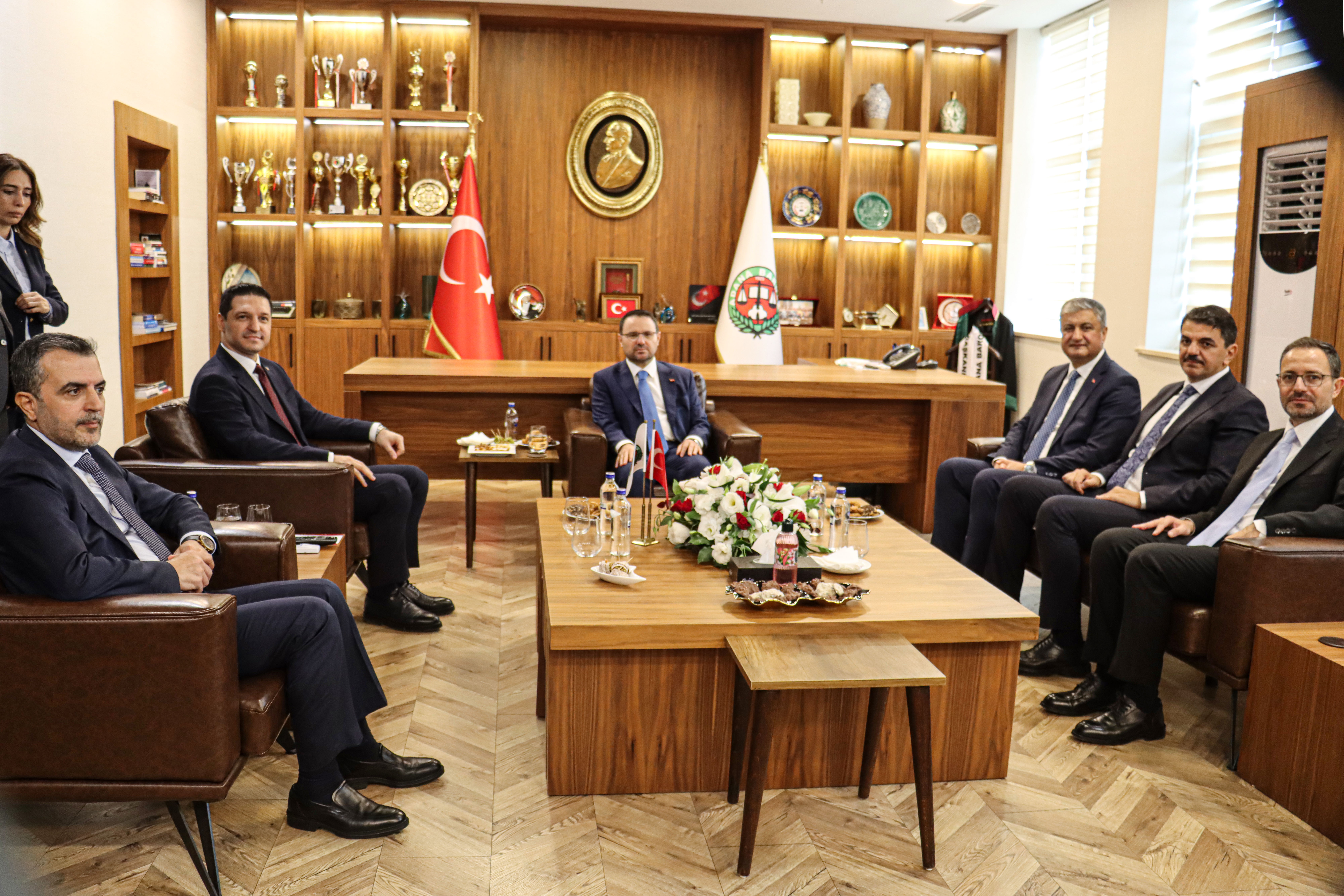 Adalet Bakanı Akın Gürlek’ten Adana Barosu’na ziyaret: Yargı reformu ve avukatların sorunları görüşüldü