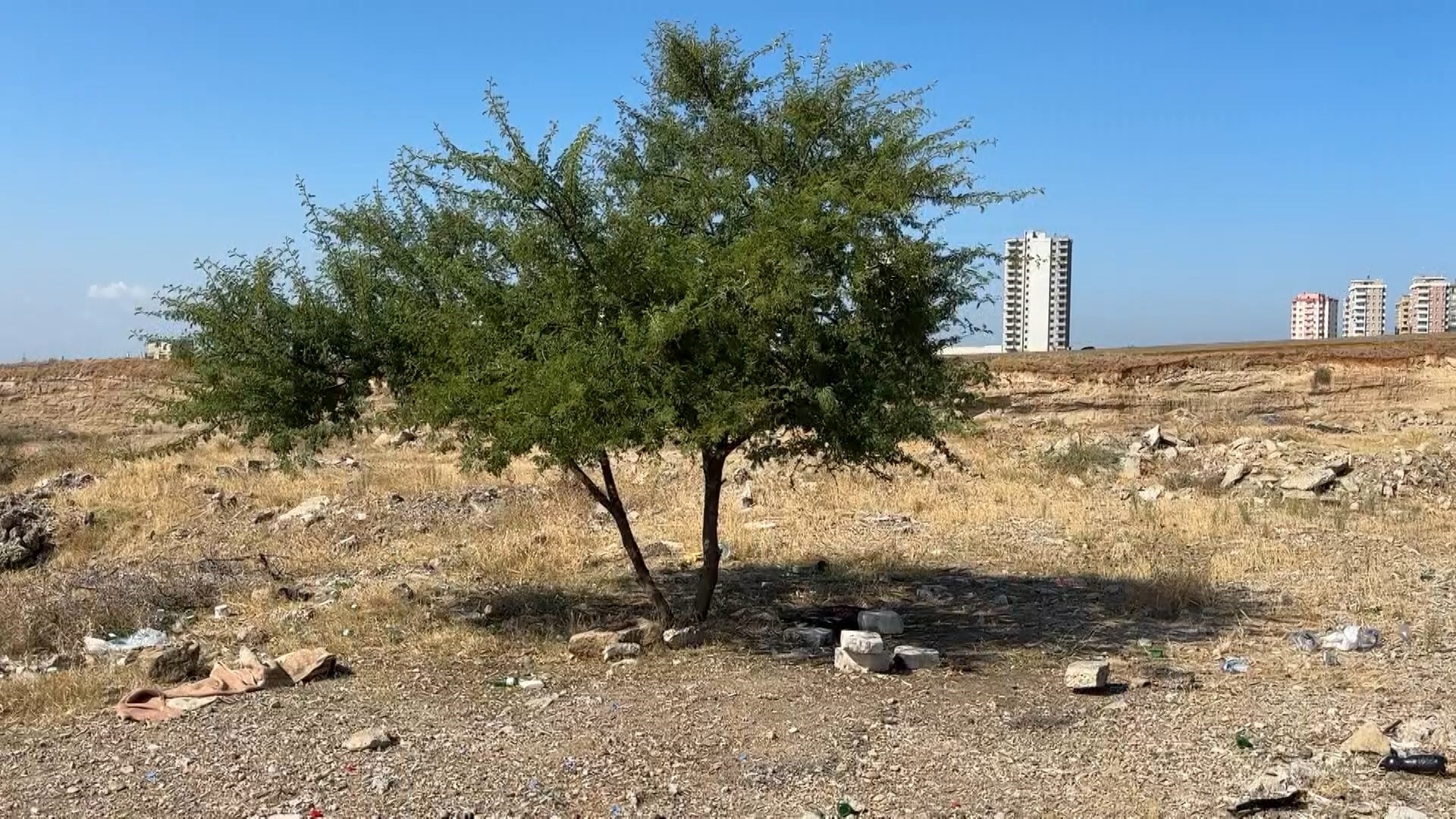 Adana’da boş arazide 35 yaşındaki kişinin cansız bedeni bulundu