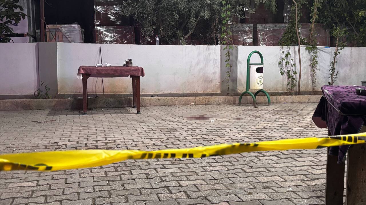 Adana’da kahvehanede silahlı çatışma: 1 kişi hayatını kaybetti