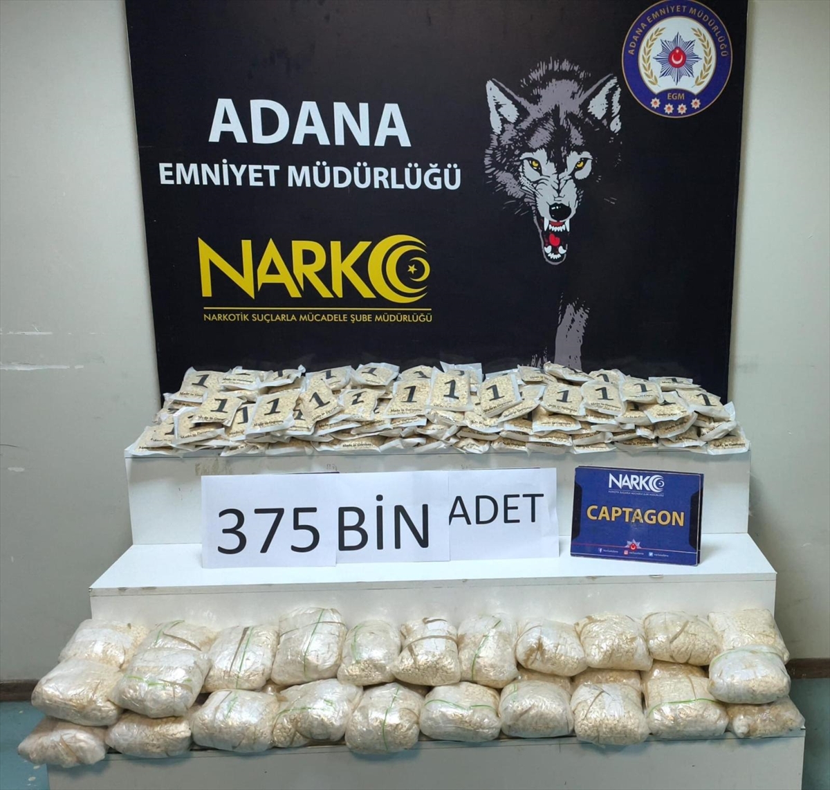 MİT ve Adana Emniyetinden ortak operasyon: 375 bin uyuşturucu hap ele geçirildi