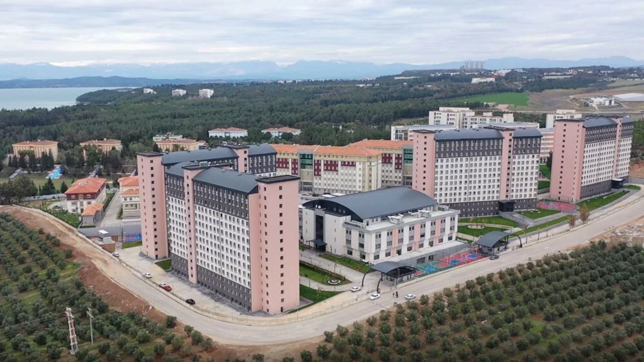Adana Valisi Mustafa Yavuz duyurdu: Yurt başvurusu yapan tüm öğrenciler yerleştirildi