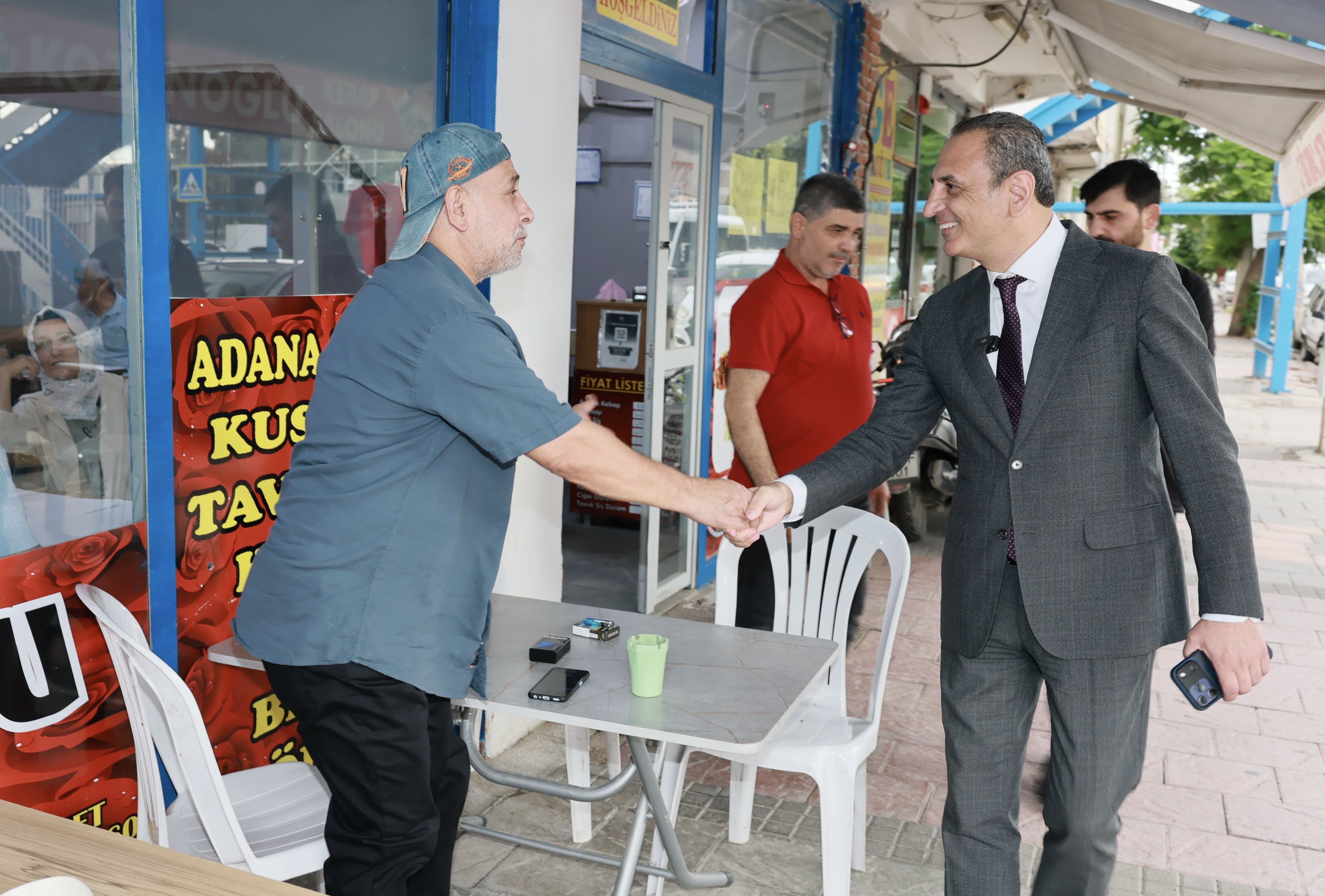 Yüreğir Belediye Başkan Vekili Özünal, Kışla Caddesi esnafını ziyaret etti