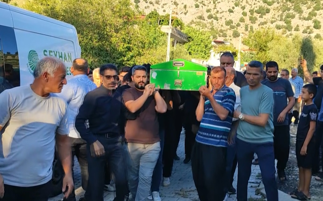 Kozan’da kazada hayatını kaybeden 17 yaşındaki Selçuk gözyaşlarıyla toprağa verildi