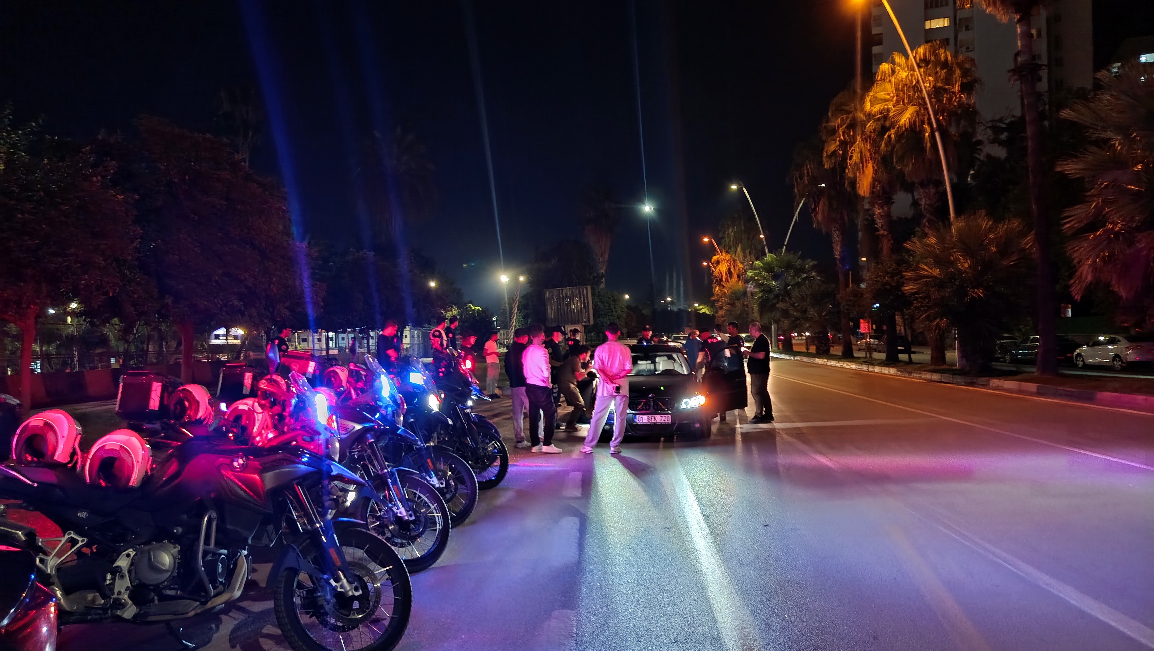 Adana’da geniş kapsamlı huzur uygulaması: 66 aranan şahıs yakalandı
