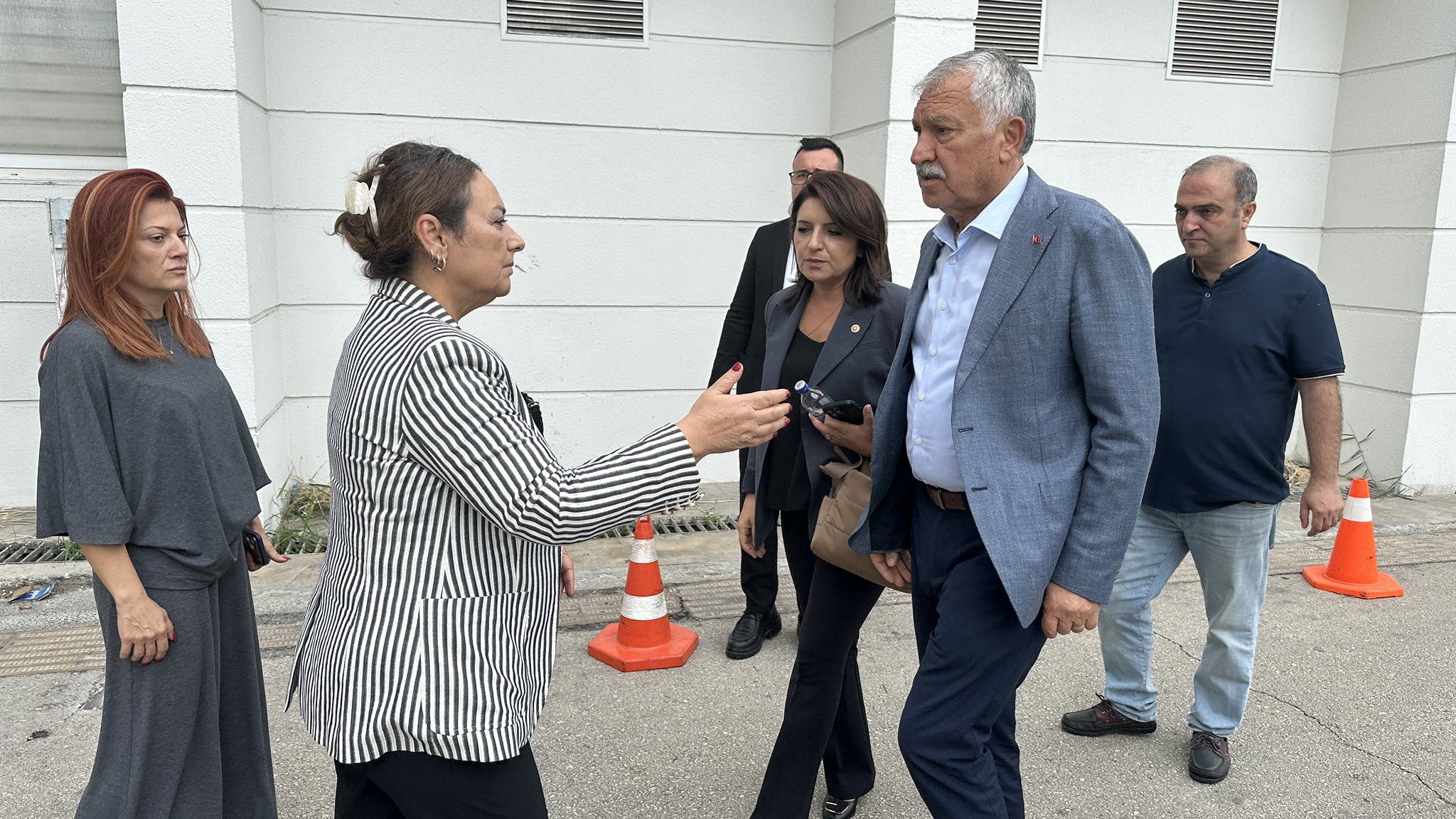Zeydan Karalar, Mersin’de: Vahap Seçer’in gözaltına alınmasının ardından kente gitti