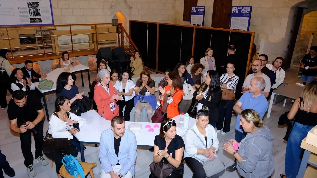Eşitlikçi yerel yönetim için 25 belediye Adana’da bir araya geldi