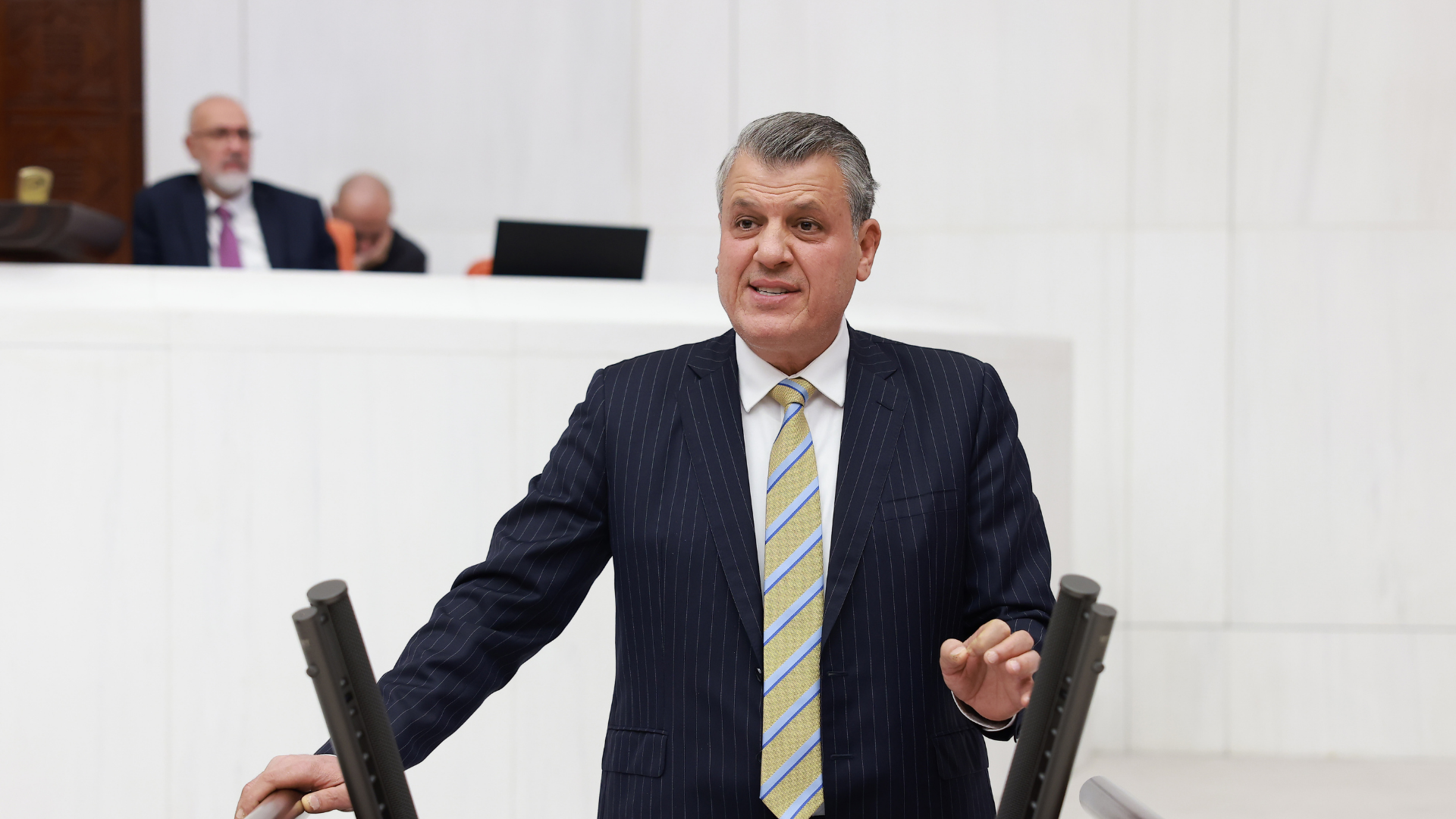 YENİ Parti Adana Milletvekili Ayhan Barut: “Çekin ellerinizi halkın iradesinden”