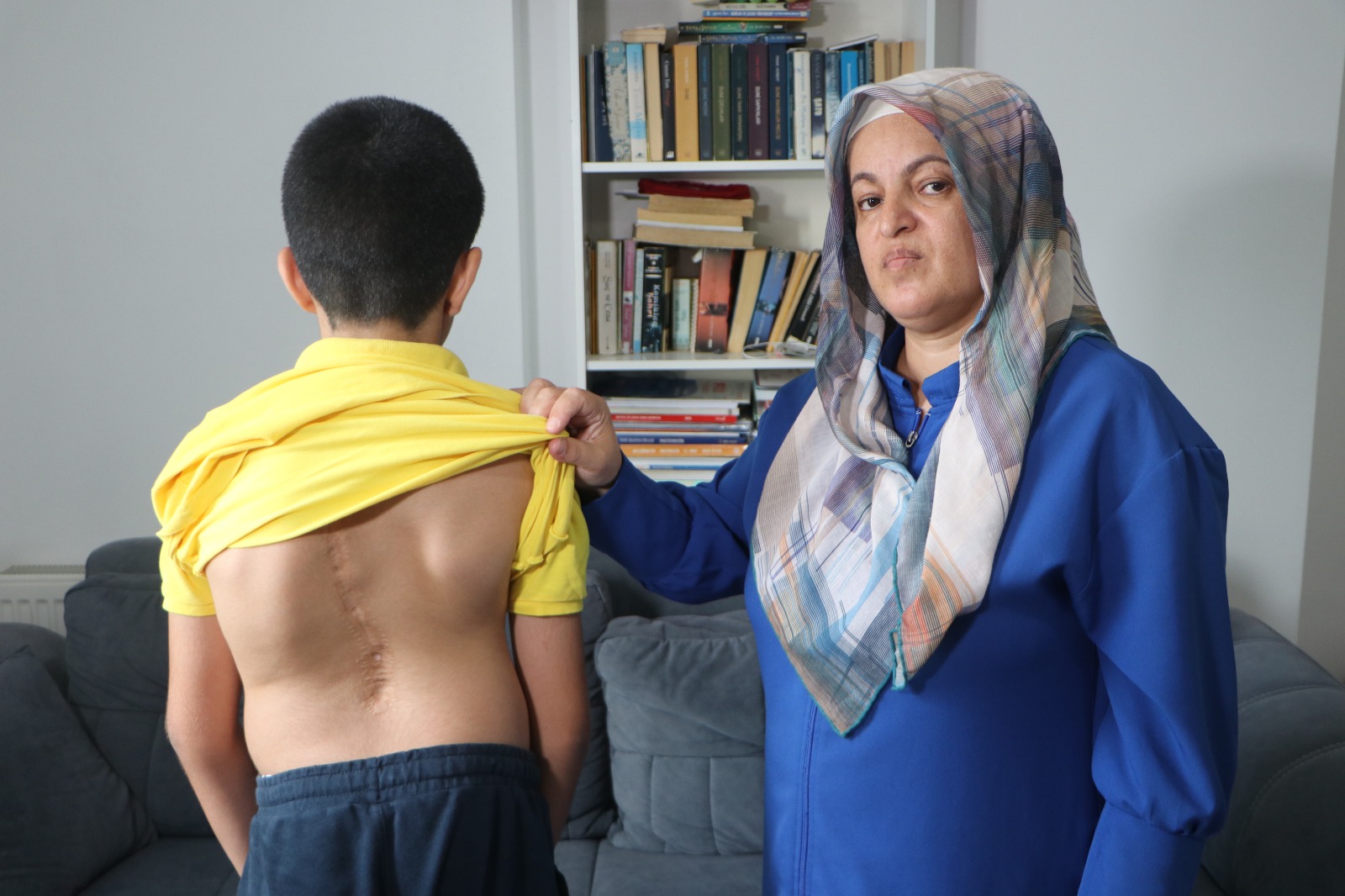 Adanalı 11 yaşındaki Cihan, skolyozla mücadele ediyor: Yeni ameliyat için destek bekliyor