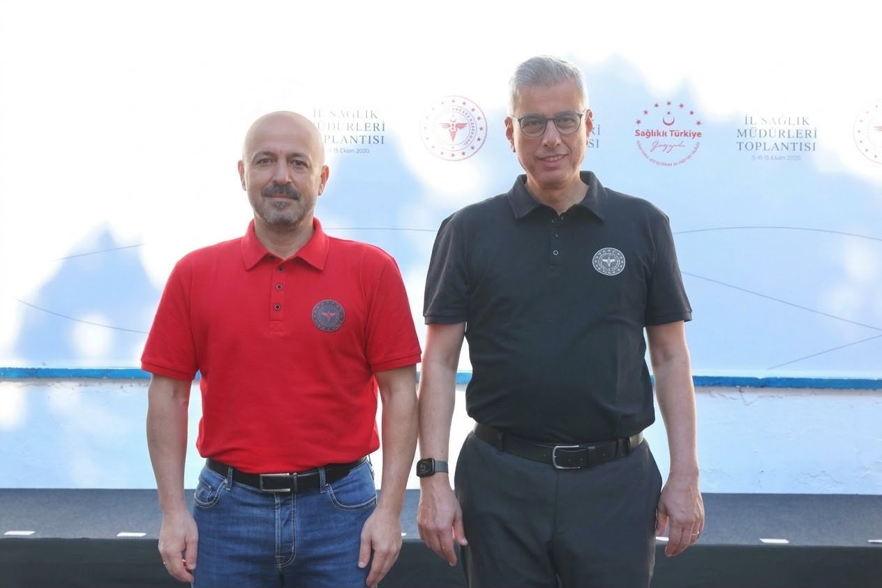 Halil Nacar, Adana’daki sağlık yatırımlarını Bakan Memişoğlu’na anlattı