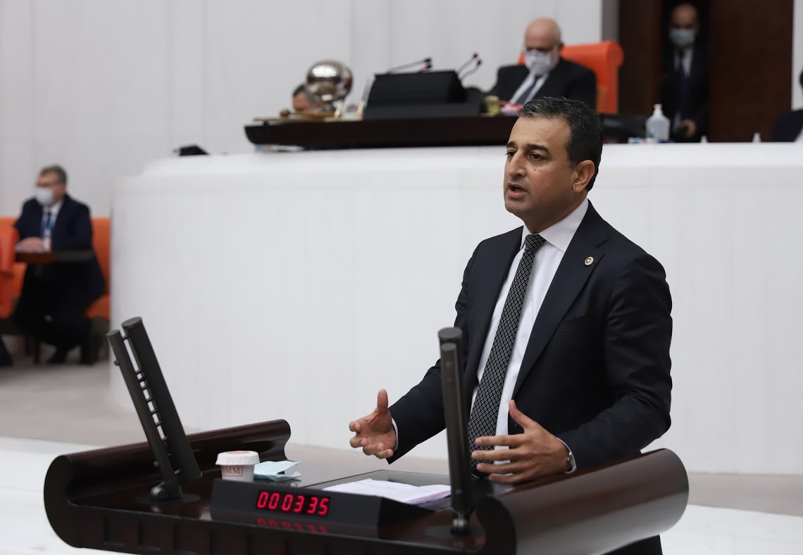 Burhanettin Bulut’tan İşsizlik Fonu tepkisi: “İşçinin güvencesi olmaktan çıkarıldı”