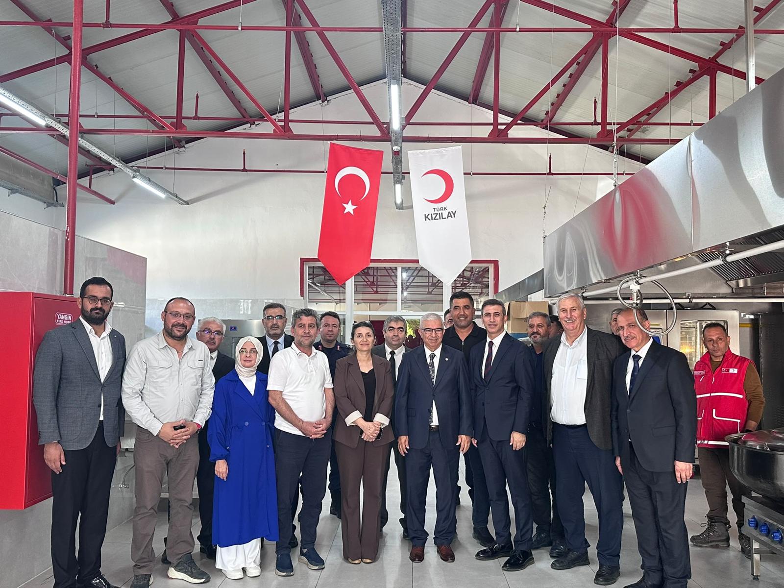 Kızılay'ın iyilik seferberliğine Yüreğir'den destek