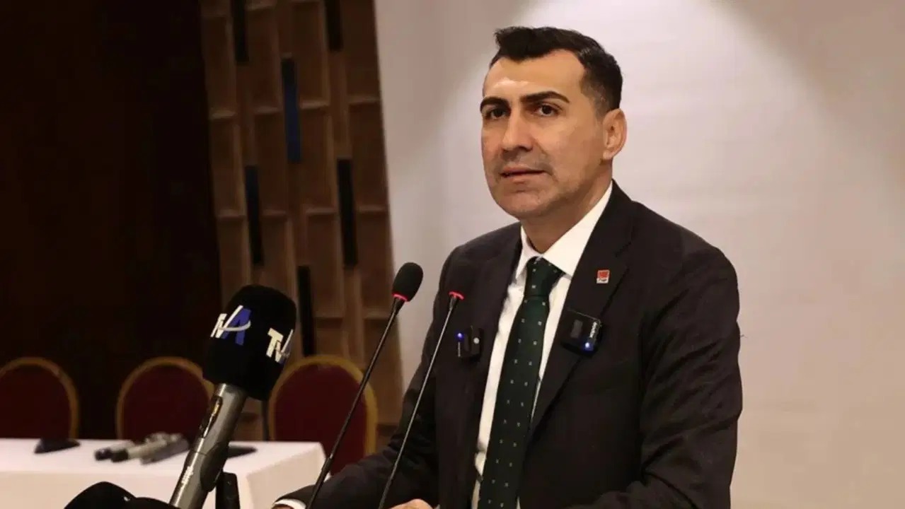 Yeni Parti Adana İl Başkanı Anıl Tanburoğlu: “Umutsuzluğa geçit vermeyeceğiz”