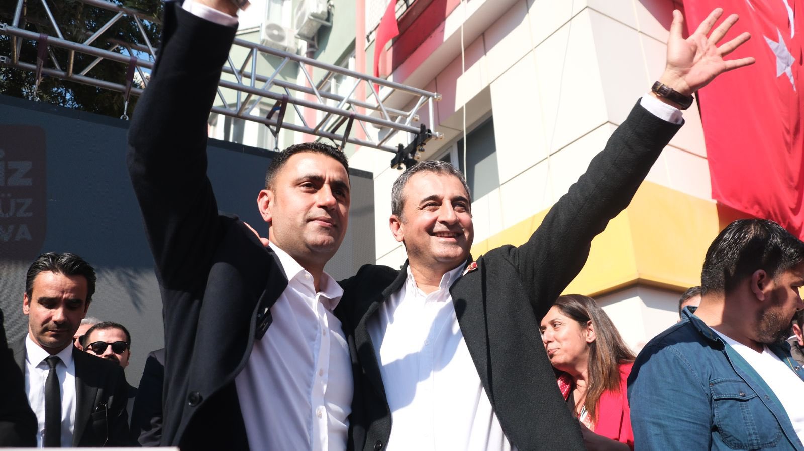 Yeni Parti Adana Milletvekili Burhanettin Bulut: “Çukurova’nın iradesi gözaltına alınamaz!”