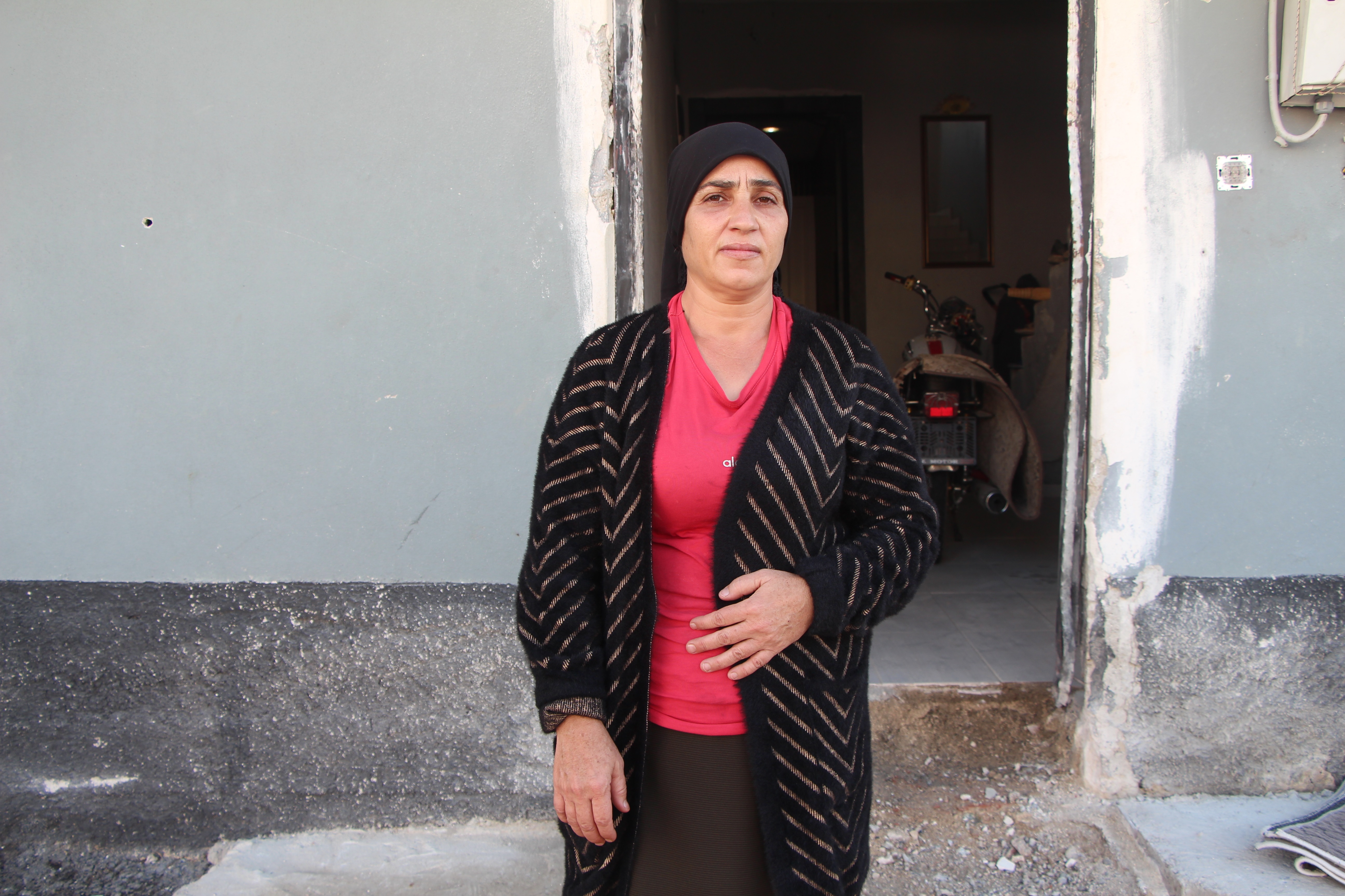 Yüreğir’de EYP’li saldırıya uğrayan aile yardım istedi: “Can güvenliğimiz yok”