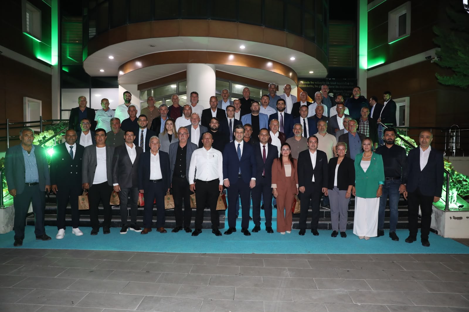 AK Parti Adana İl Başkanı Mustafa Özkan, Muhtarlarla Buluştu