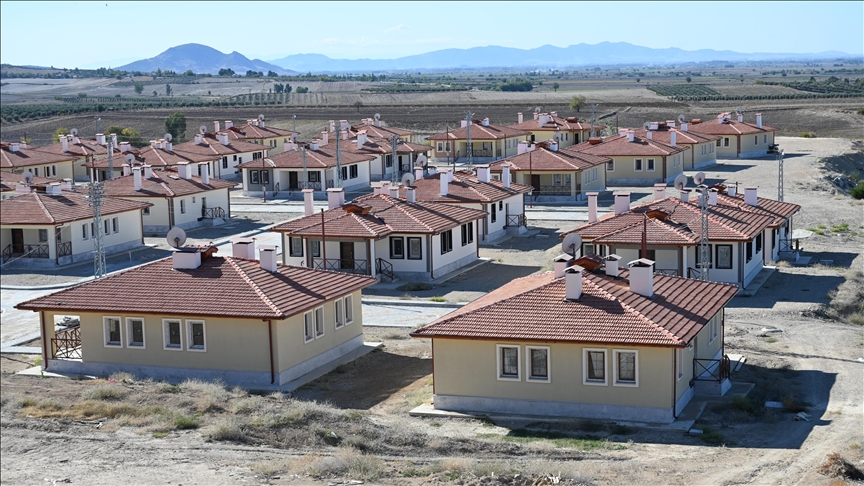 Adana’da kırsaldaki 54 köye 94 deprem konutu yapılacak