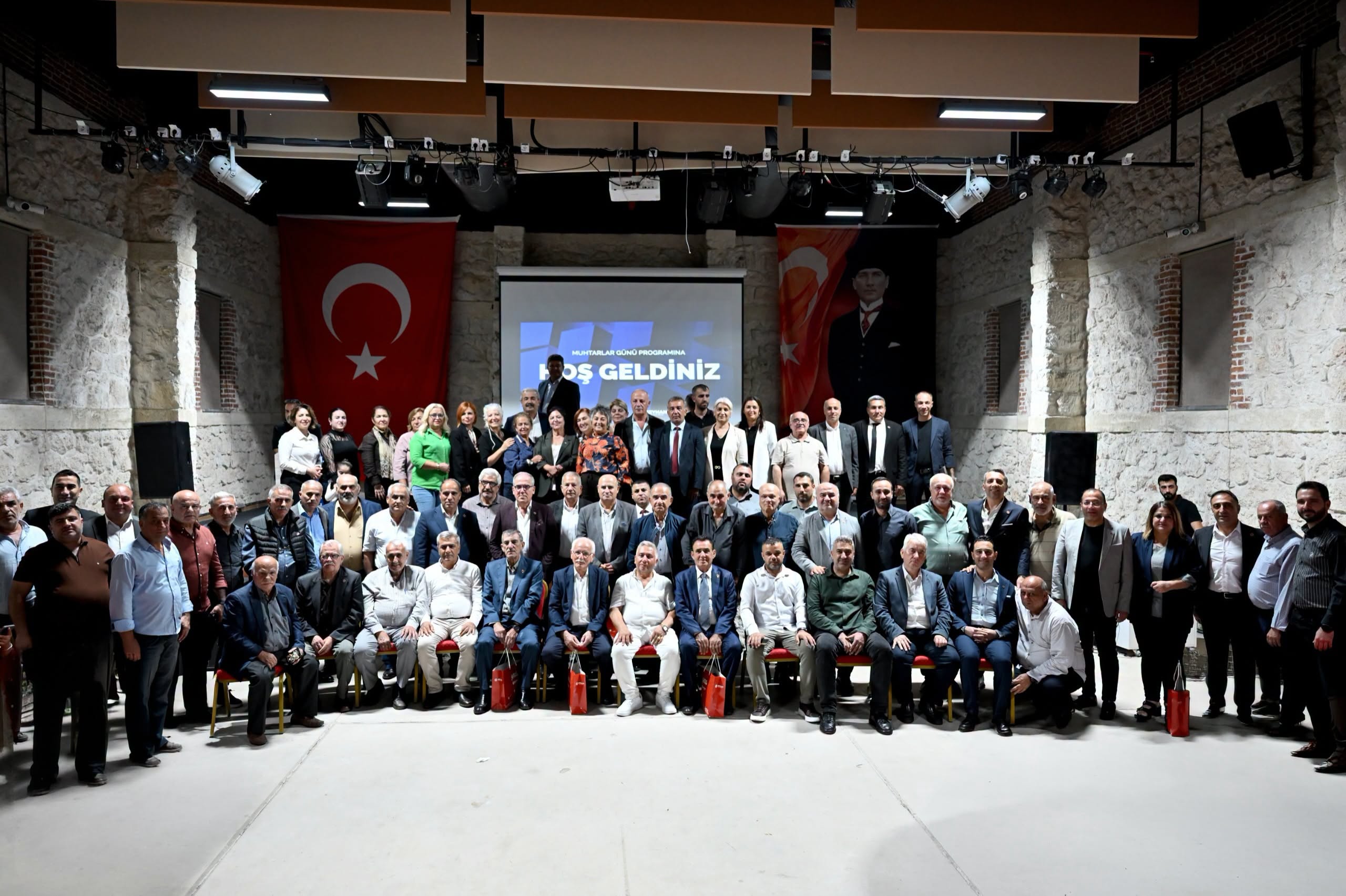 Seyhan Belediye Başkan Vekili Hasibe Akkan muhtarlarla bir araya geldi