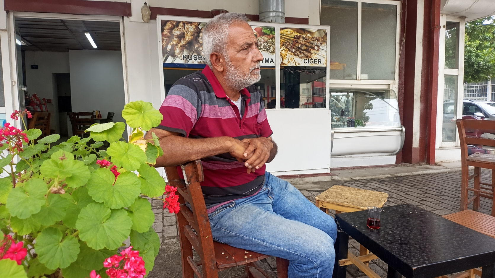 Ceyhan’da evinin terasında ölü bulundu
