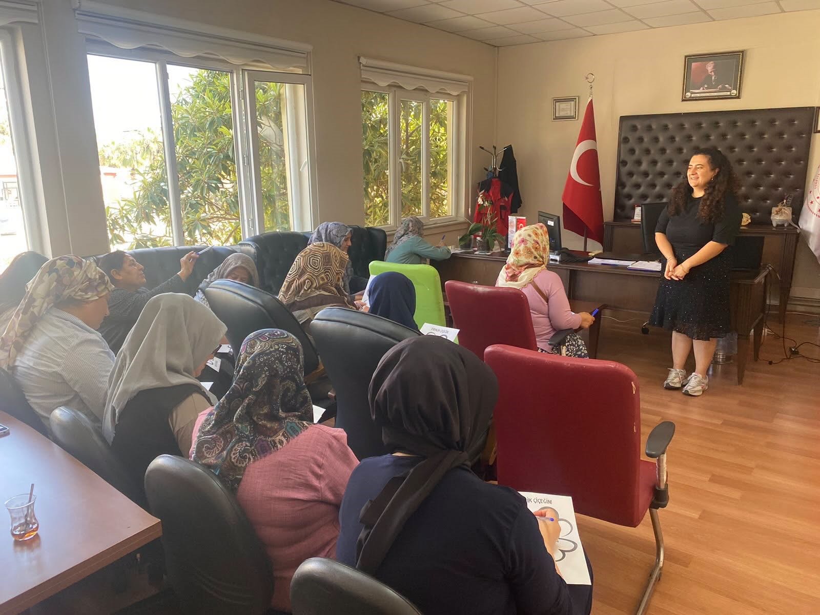 Adana’da evde bakım hizmetinden faydalanan ailelere iletişim eğitimi