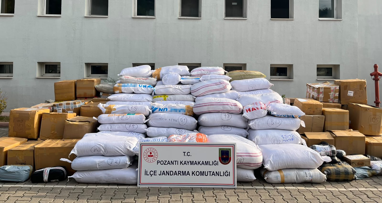 Adana’da 20 milyon TL değerinde kaçak tütün ele geçirildi