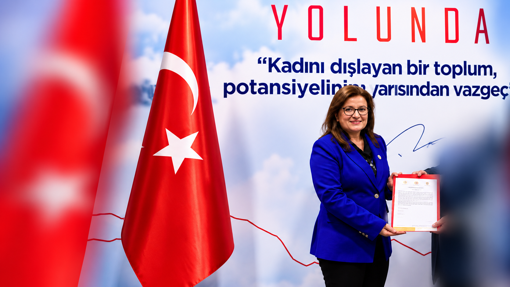 AK Parti Sarıçam Kadın Kolları Başkanı Ülkü Kurt istifa etti