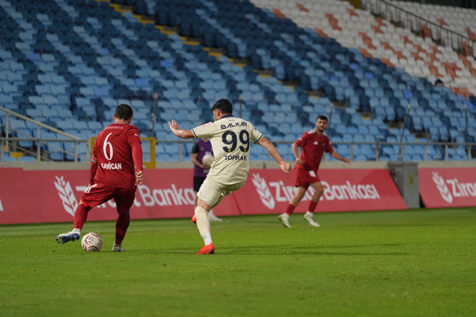 Adana Adaletgücü öne geçtiği maçta kupaya veda etti