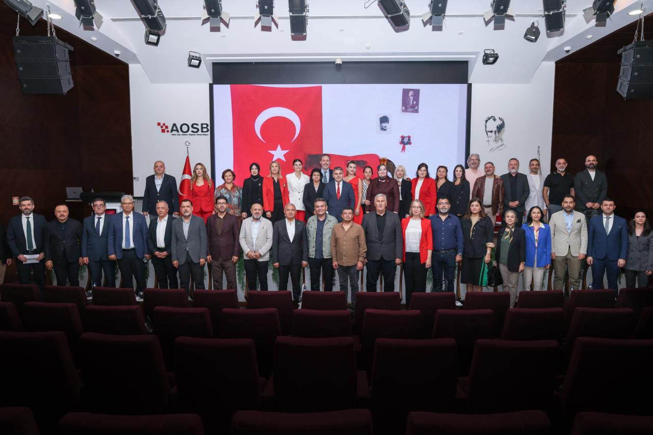 Adana'nın sanayi hafızası AOSB'de sanatla buluştu