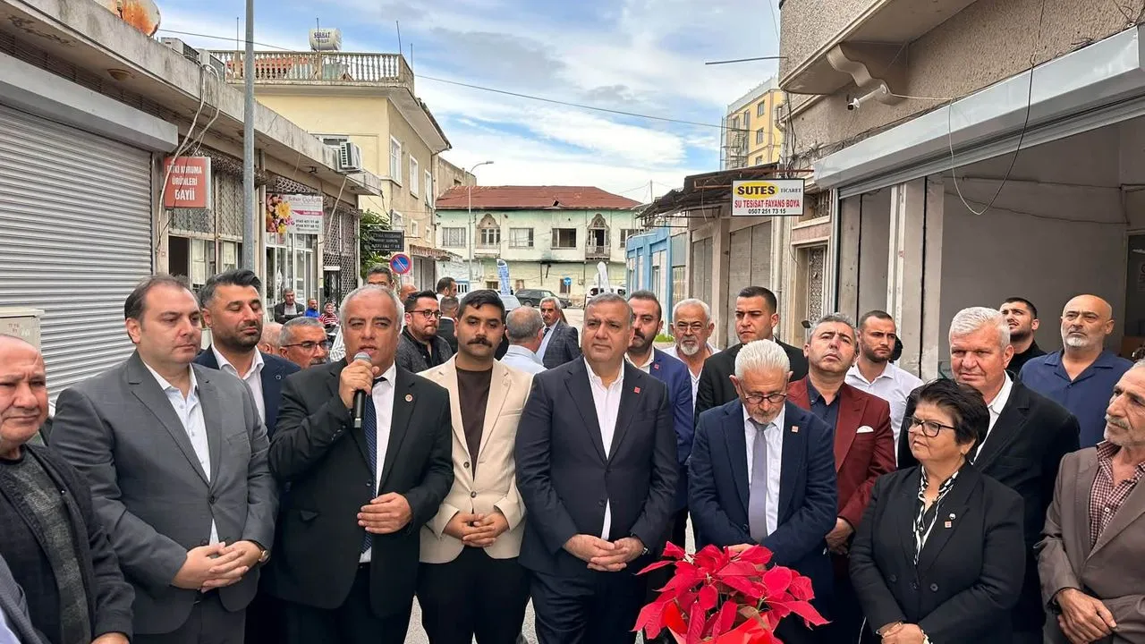 CHP Ceyhan İlçe Başkanlığı yeni hizmet binasını açtı