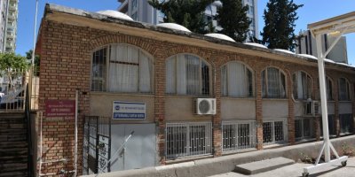 Kuran kursuna hırsız girdi