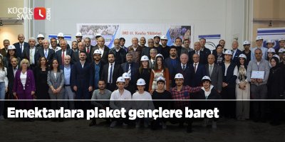 Emektarlara plaket gençlere baret