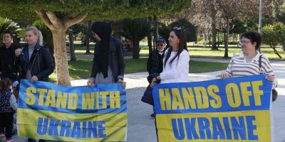 Adana’da yaşayan Ukraynalılar, Ukrayna Birlik Günü’nü kutladı